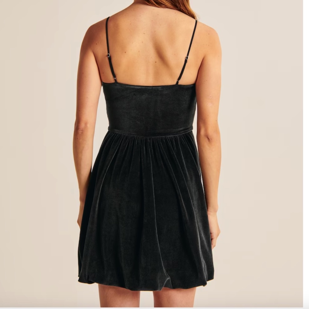Abercrombie & Fitch Velvet Bubble Hem Dress - Picture 3 of 10